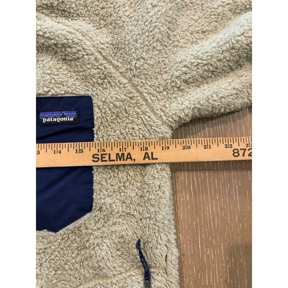 Patagonia Men's Medium Los Gatos Cream Sherpa Fleece Crewneck Pullover Navy Trim